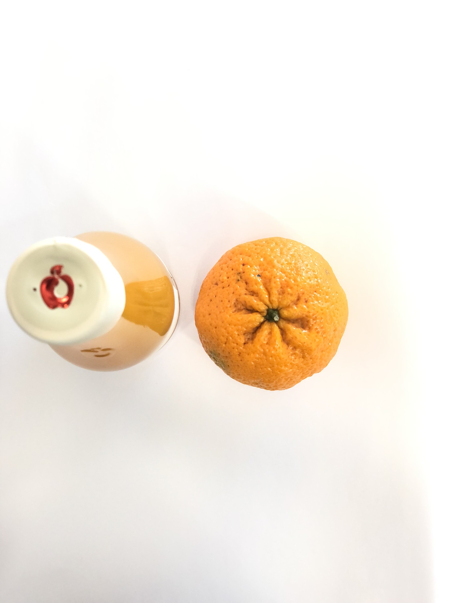 Bergapfelsaft (75 %) & Mandarine (25 %)